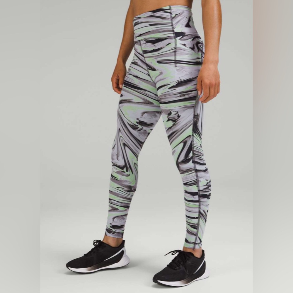Lululemon Swift Speed High-Rise Tight 28", Paint Glide Warp Multi. Size 2